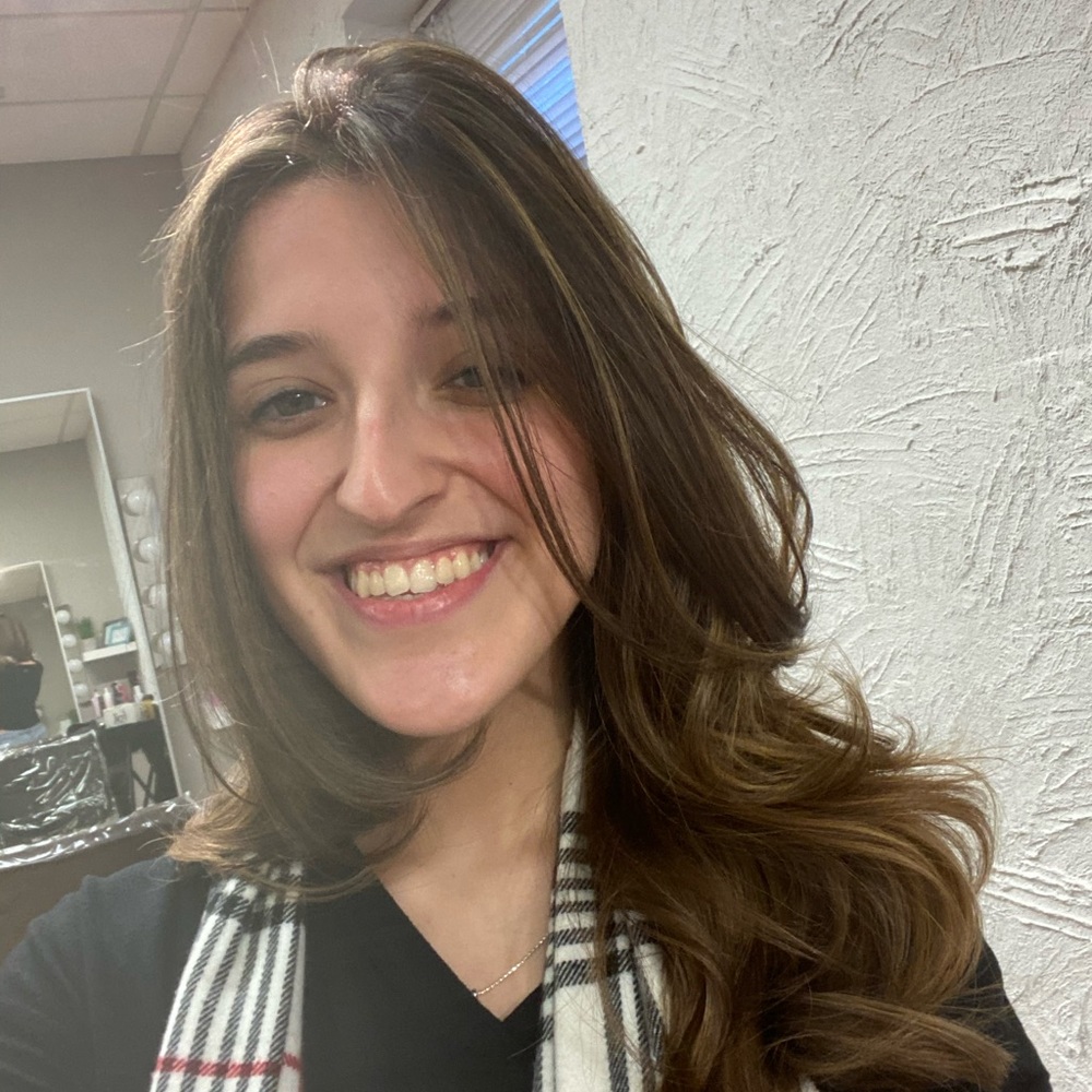 Meet your Posher, Camila